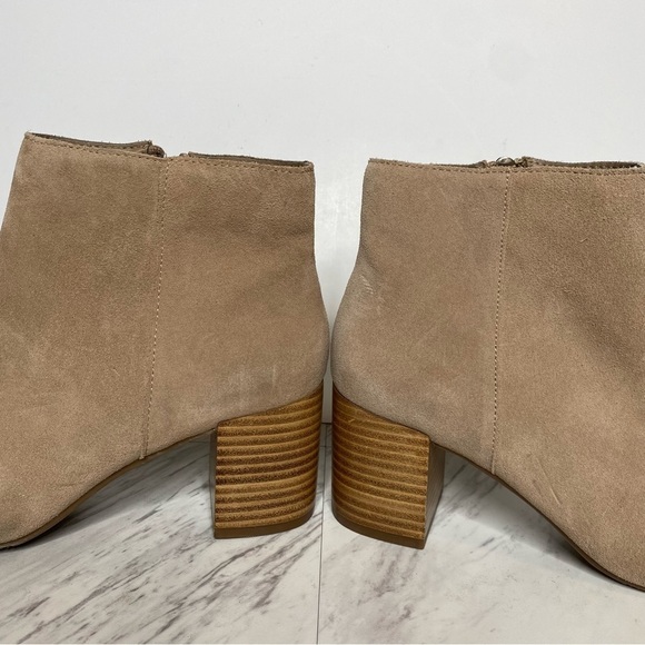 New! Blondo Tasel Tan Suede Pointy Toe Bootie 8M - Picture 8 of 15
